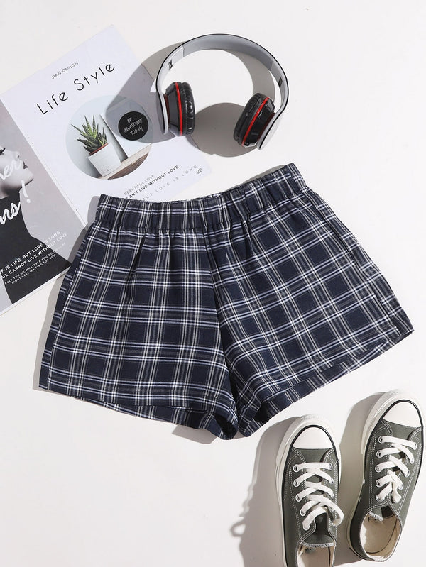 Plus Elastic Waist Plaid Print Wide Leg Shorts